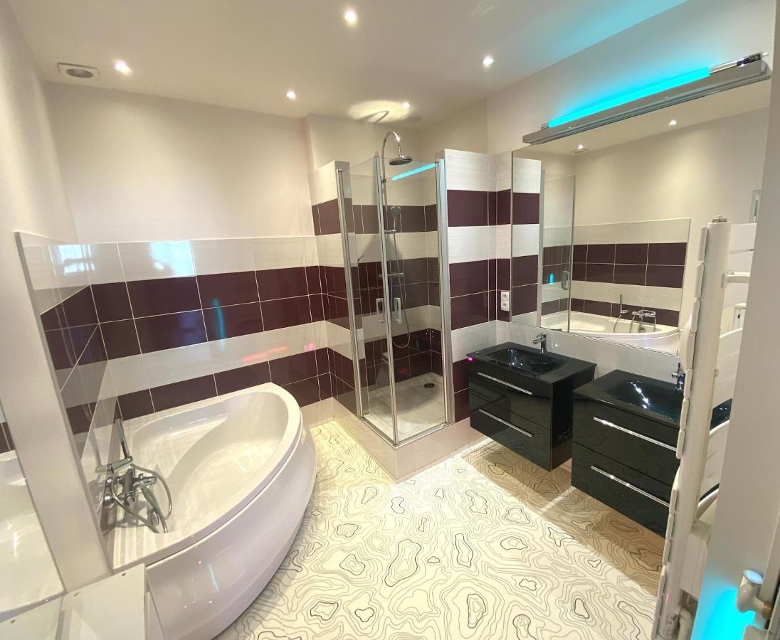 Floydroom'S Pau Chambre Hotes Standing Dans Appartement Partage Proche Chateau Екстер'єр фото